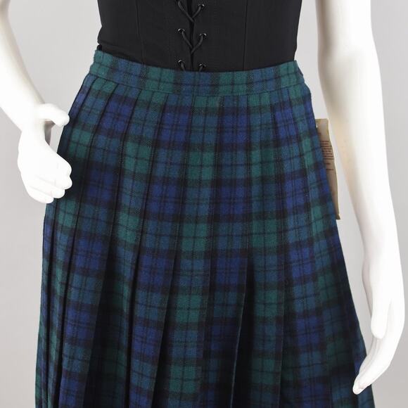 Vintage Pendleton Blue Tartan Plaid Wool Skirt, Women's Petite Small 26" Waist - Picture 2 of 10